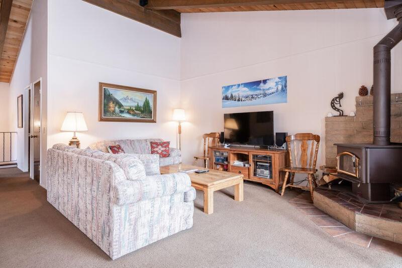 Chateau Blanc #13 Mammoth Lakes Room photo